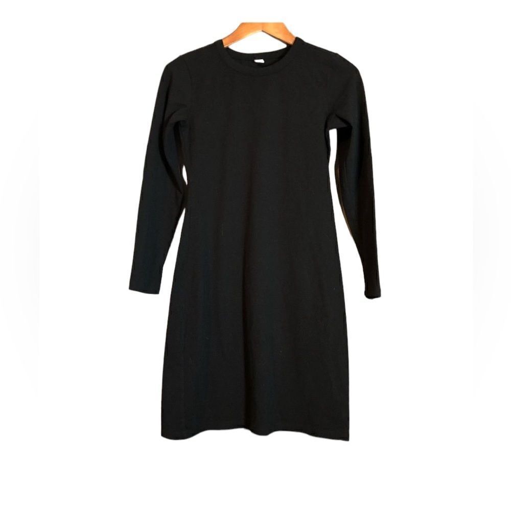 3 for $30!‎ Black old navy long sleeve dress.